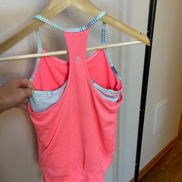 Ivivva Tank with built-in bra - Picture 4 of 6